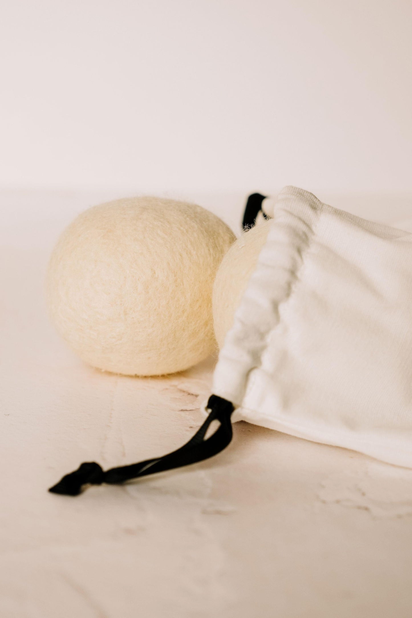 BALLE DE SÉCHAGE EN LAINE FAITE AU CANADA